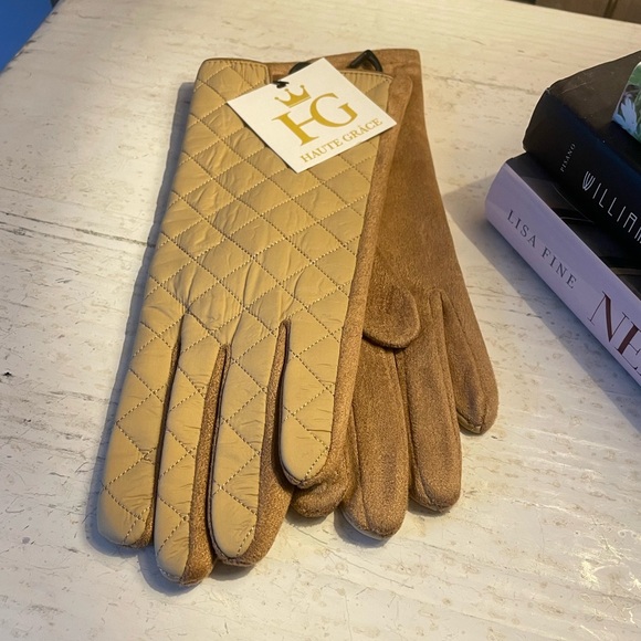 Puffer Diamond Quilted Gloves - Picture 3 of 9